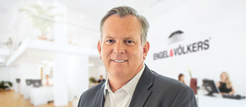 Portrait of Darrick Olsen, Associate Broker